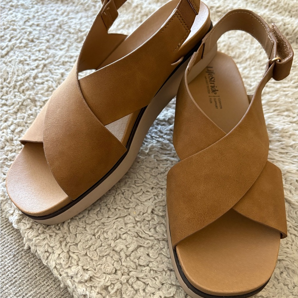 Life Stride Tan Cross-Strap Sandals